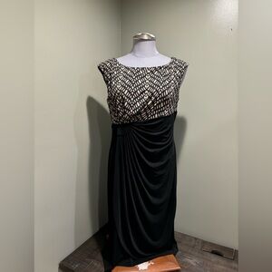 Connected Apparel Size 12, Black And Tan Dress -Sleeveless